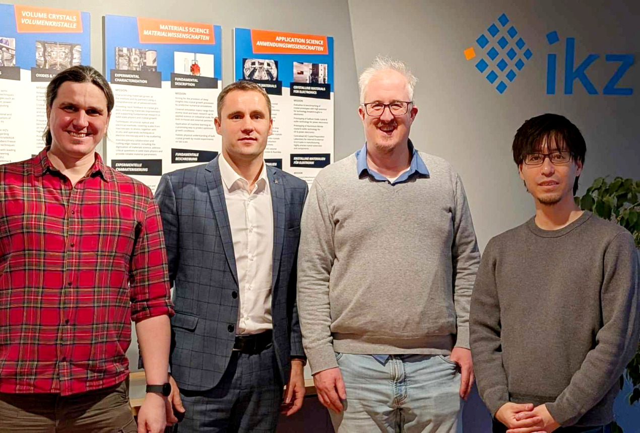 Dr M. Misevičius, Head of the FTMC Crystal Growth Laboratory, Prof. Dr R. Skaudžius, Director of FTMC, Prof. Dr.-Ing. M. Bickermann, IKZ Deputy Director, and Dr. H. Tanaka, Head of the IKZ Junior Research Group. Photo: FTMC